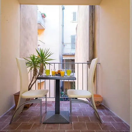 Le Malonat - Spacieux F3, Large Balcon, Climatisation, Vieux-nice Apartment