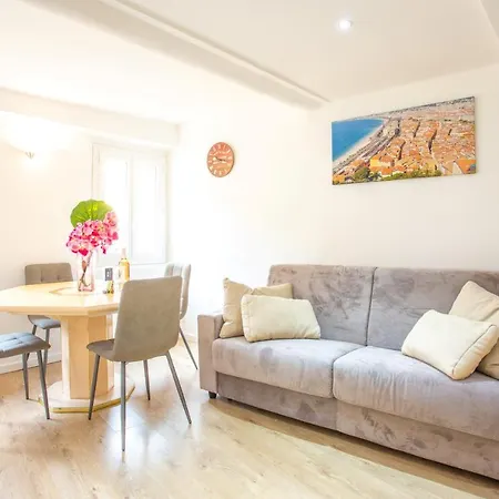 Le Malonat - Spacieux F3, Large Balcon, Climatisation, Vieux-nice Apartamento